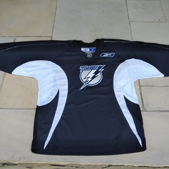 Authentic Tampa Bay Lightning NHL Jersey – L - Picture 1 of 10